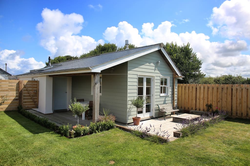 Luxury Coastal Cottage for 2 Houses for Rent in Padstow