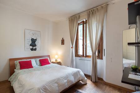 Big cozy near the center2! - Departamento