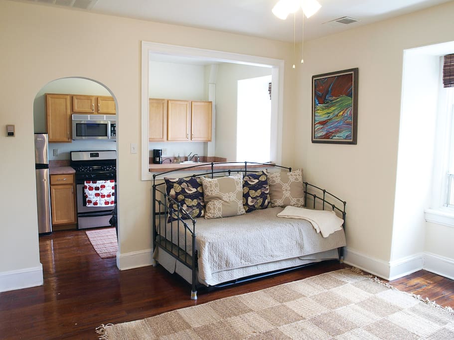 ... Luxe Rittenhouse One Bedroom - Apartments for Rent in Philadelphia