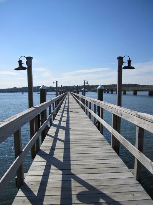 Romantic Harbourside Studio 52 w Apartments for Rent in Boothbay