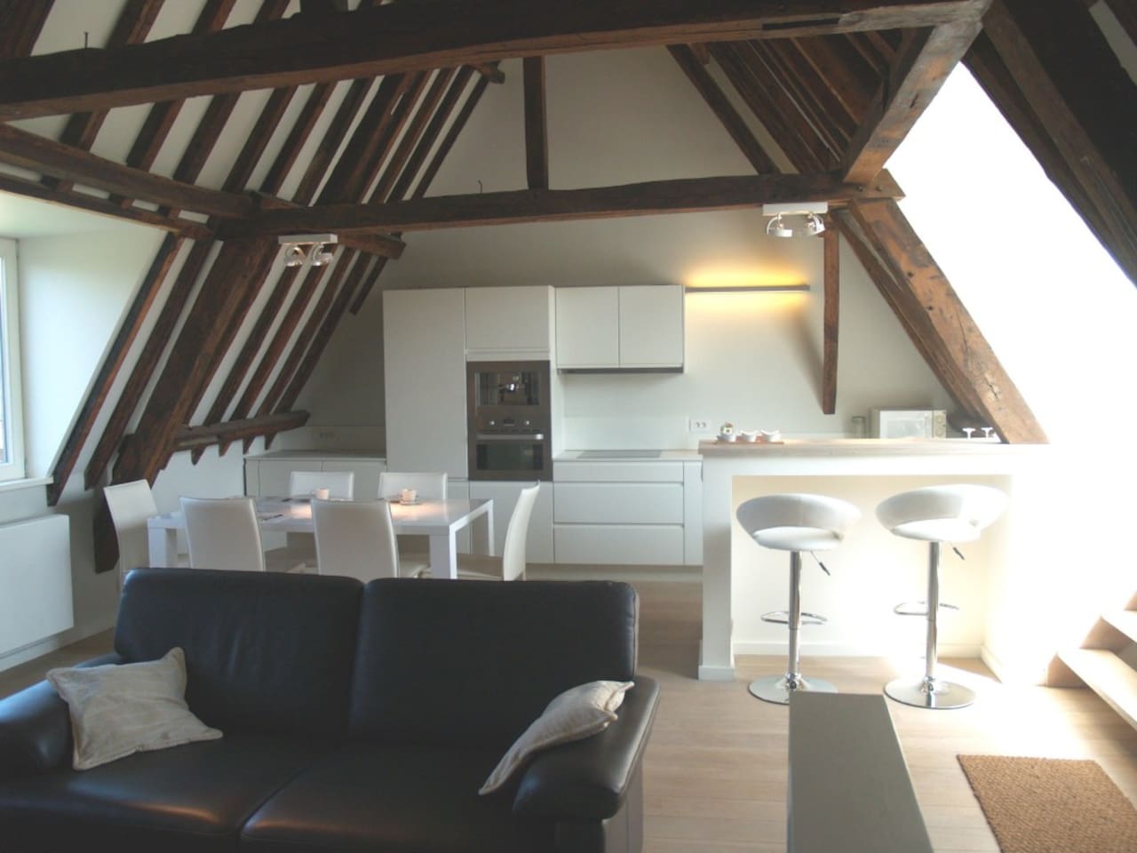 De top 20 loft's om te huren in brugge airbnb: loft brugge
