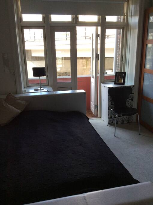 Centralt beliggende stort værelse. flats for rent in frederiksberg