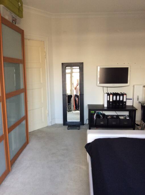 Centralt beliggende stort værelse. flats for rent in frederiksberg