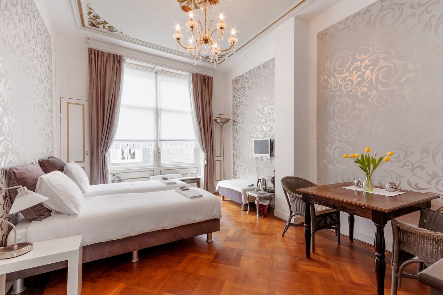 Herenhuis centrum almelo (4 kamers) bed & breakfasts te huur in ...