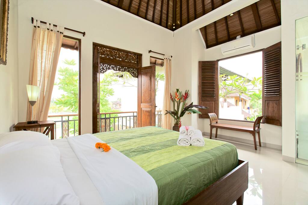 Double Bed With AC and ricefield view