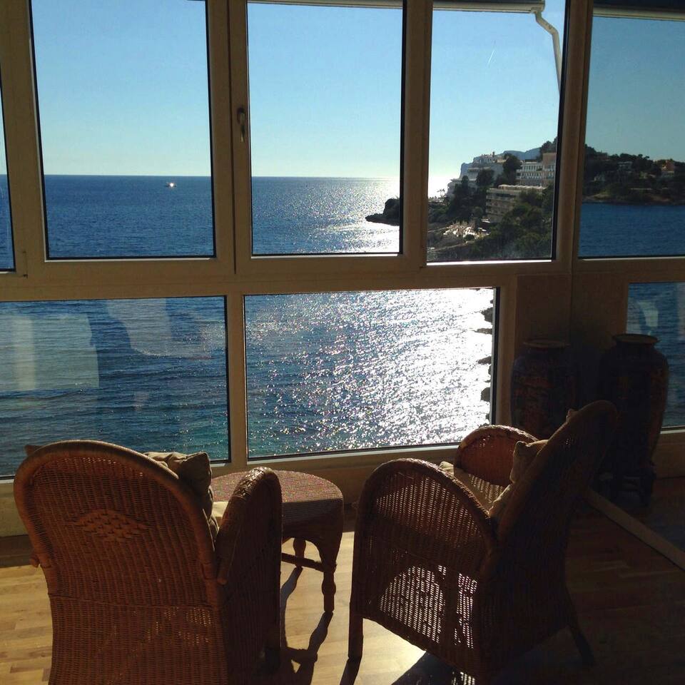Santa ponsa direkt am meer mit super blick appartementen te ... Wunderschne bedden en ruimte