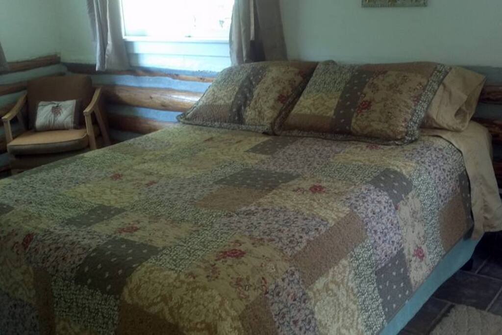 Keithley Pines Silver Spruce Cabin Houses for Rent in Manitou Springs