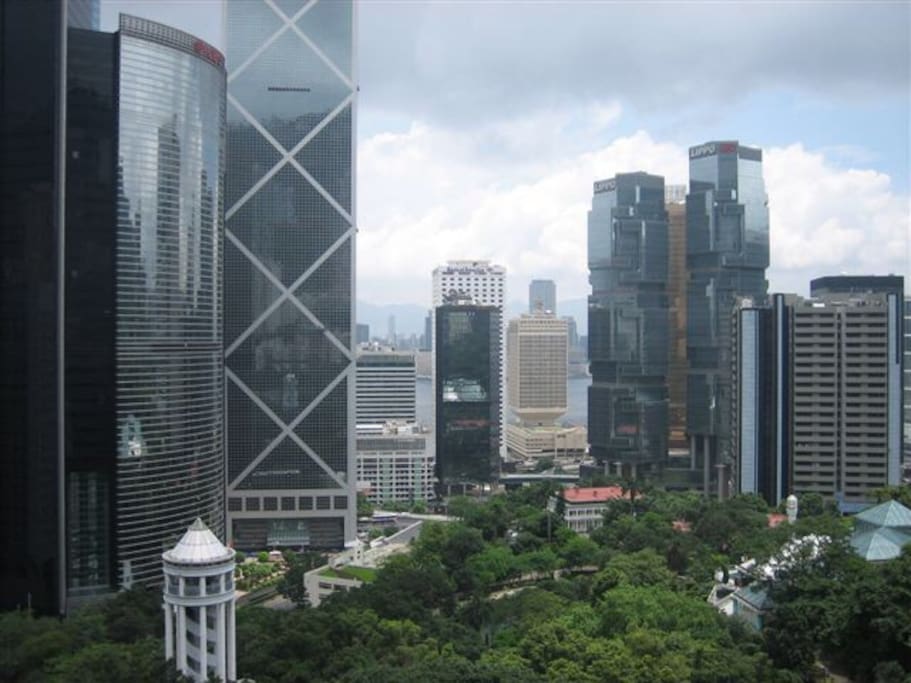 Hong Kong Park within our reach: both greenery and modern architecture