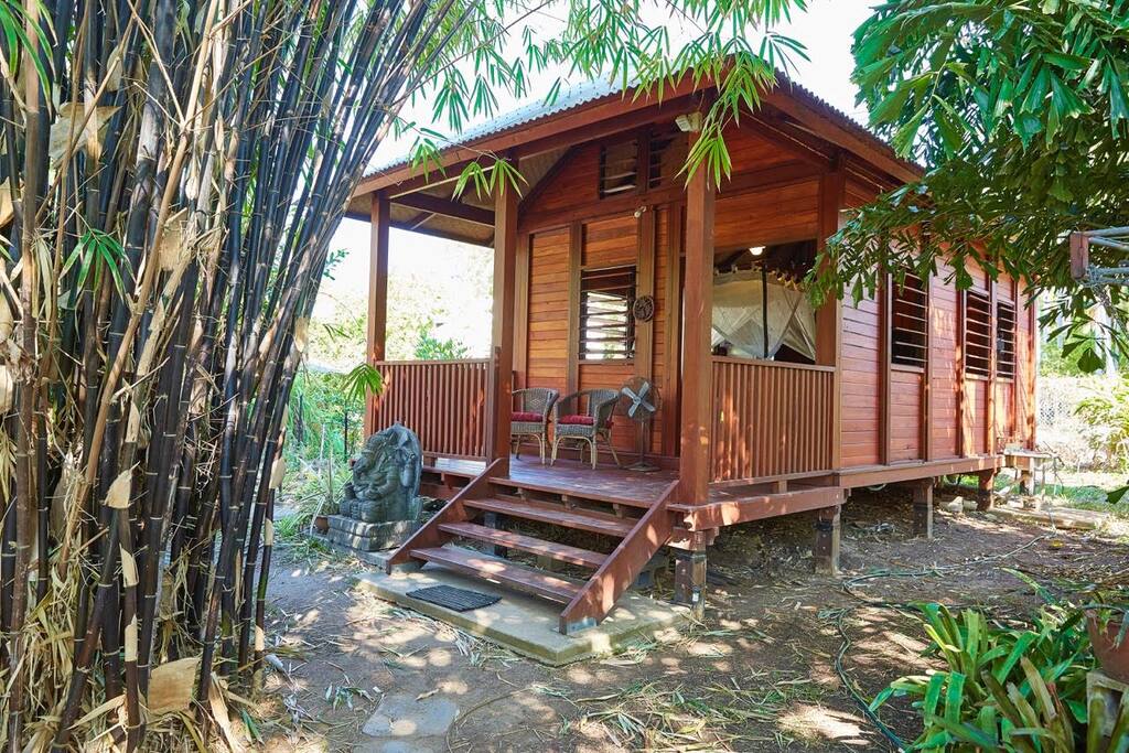 Darwin Balinese Cottage - Cabins for Rent in Rapid Creek