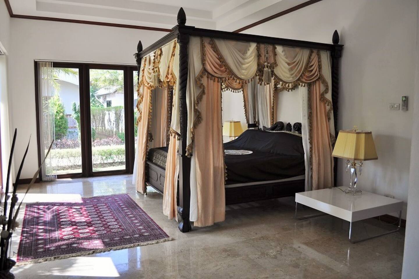 Stor lyxig villa strandnära för 11 hus att hyra i rayong