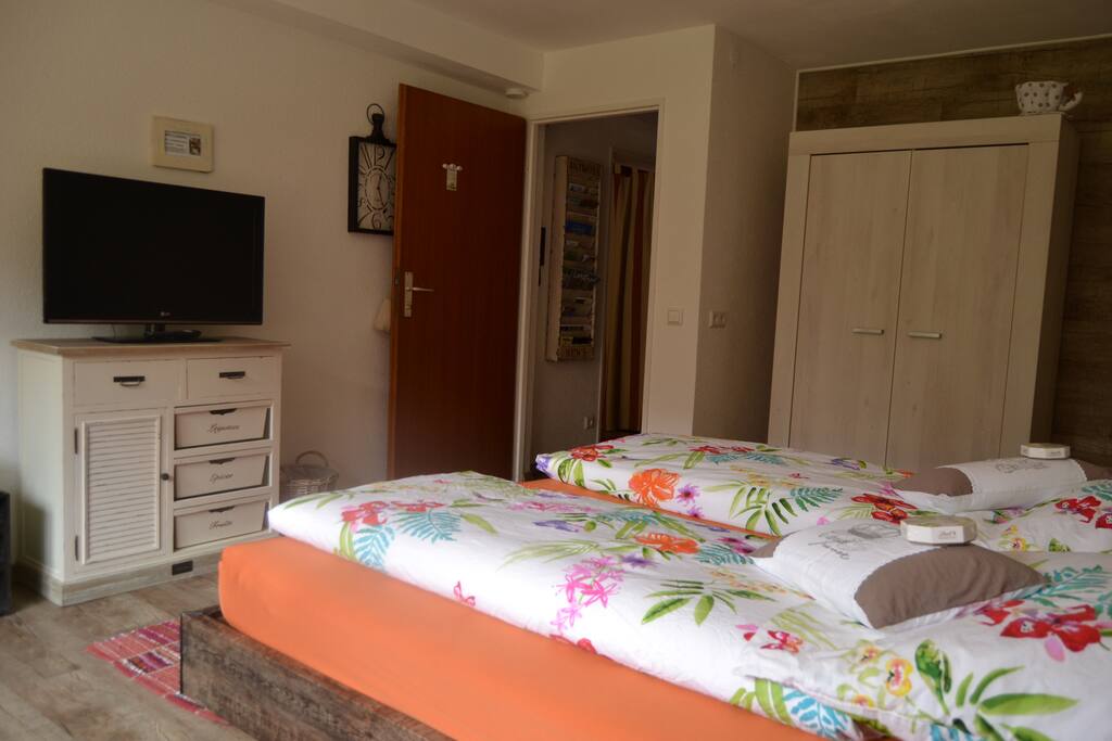 Charmantes gästezimmer zur miete in tübingen Bettwäsche pizza