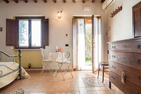 La Casa di Gelsomino stanza privata - Massa Martana - Bed & Breakfast