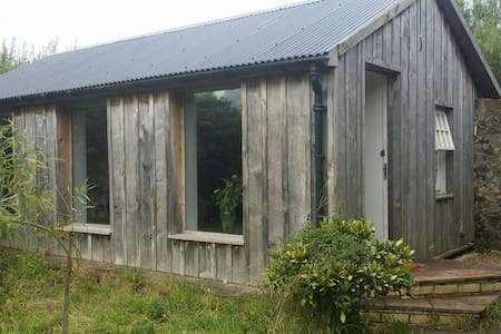 Garden Studio, Illieston Nr Airport - Newbridge - Chalet