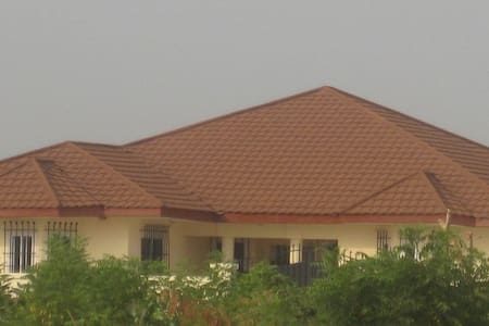 7 Bedroom Luxury Villa For Rent In Accra(42).jpg