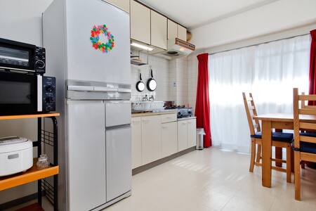 BIG! Near Subway & JR, Easy to Namba Umeda USJ #D5 - Apartment