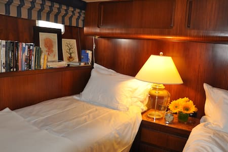 yacht rental san diego airbnb