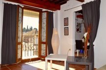 Cozy Apartment at XVII C. Building